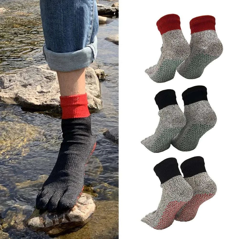 New Cut-resistant socks unisex Protection Hiking socks Outdoor Sports Anti-slip 5 toes middle tube socks mens