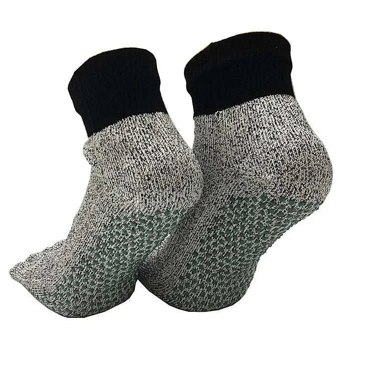 New Cut-resistant socks unisex Protection Hiking socks Outdoor Sports Anti-slip 5 toes middle tube socks mens