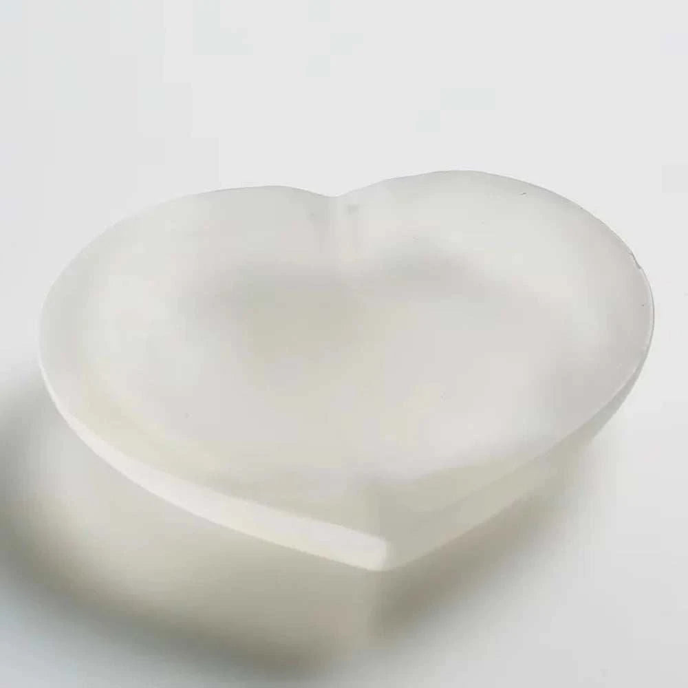 Natural Selenite Crystal Carved Heart Shape Bowl White Gypsum Bowl Energy Minerals Specimen Healing Crafts and Home Decoration