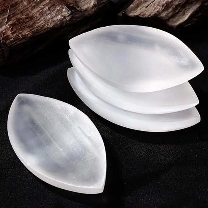 Selenite Tray Crystal Charging Plate Bowl Natural Gypsum Recharging Station For Healing Stones Meditation Cleansing Smudging