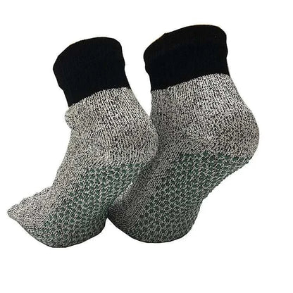 New Cut-resistant socks unisex Protection Hiking socks Outdoor Sports Anti-slip 5 toes middle tube socks mens